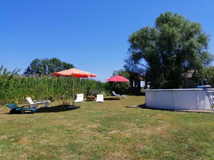 Bed and Breakfast La Grange A Outeaux Montpont-en-Bresse Экстерьер фото